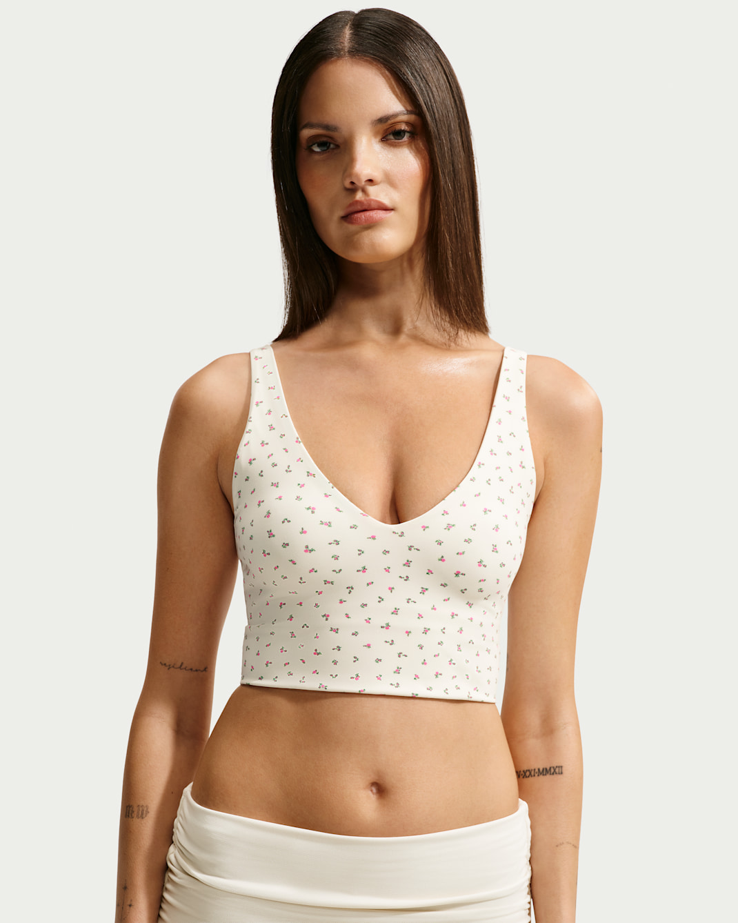 Brassière longue imprimée à col en V NikeSKIMS Matte pour femme - NSKM Actv Ivory/NSKM Flamingo