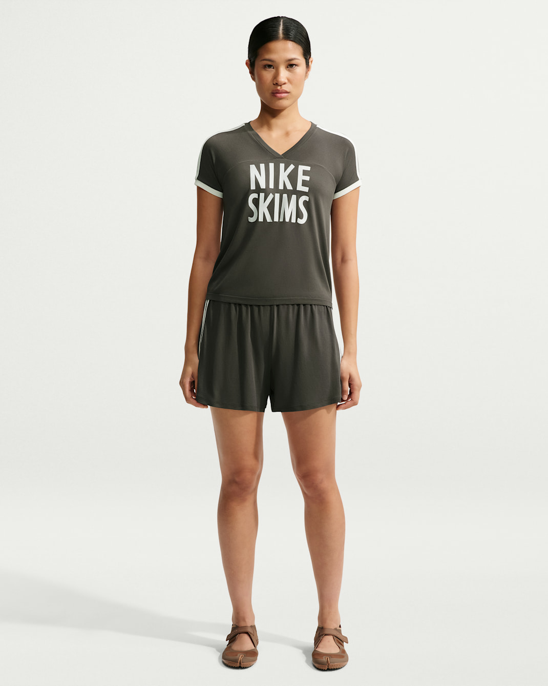 NikeSKIMS Stretch Knit Women's 13cm (Approx.) Shorts - NSKM Boulder/NSKM Ecru
