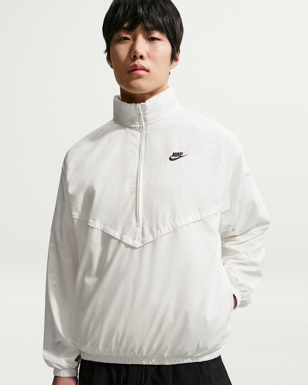 Nike Windrunner Men's Lightweight Half-Zip Jacket - Sail/Black