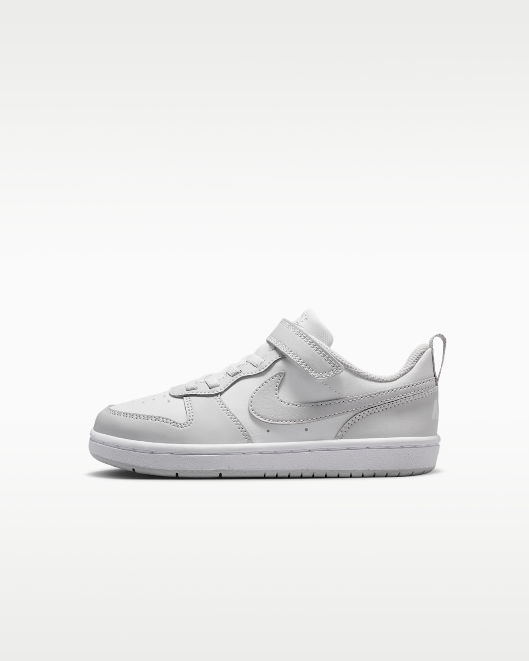 Tenis para niños talla pequeña Nike Court Borough Low - Blanco cáscara de huevo/Blanco/Gris niebla