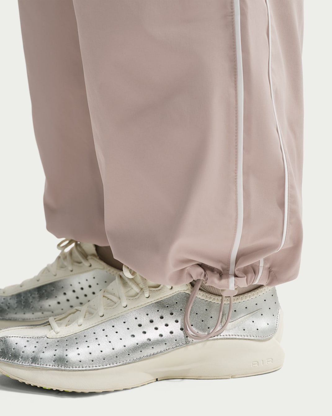 Nike Sportswear Women's Loose High-Waisted Track Pants