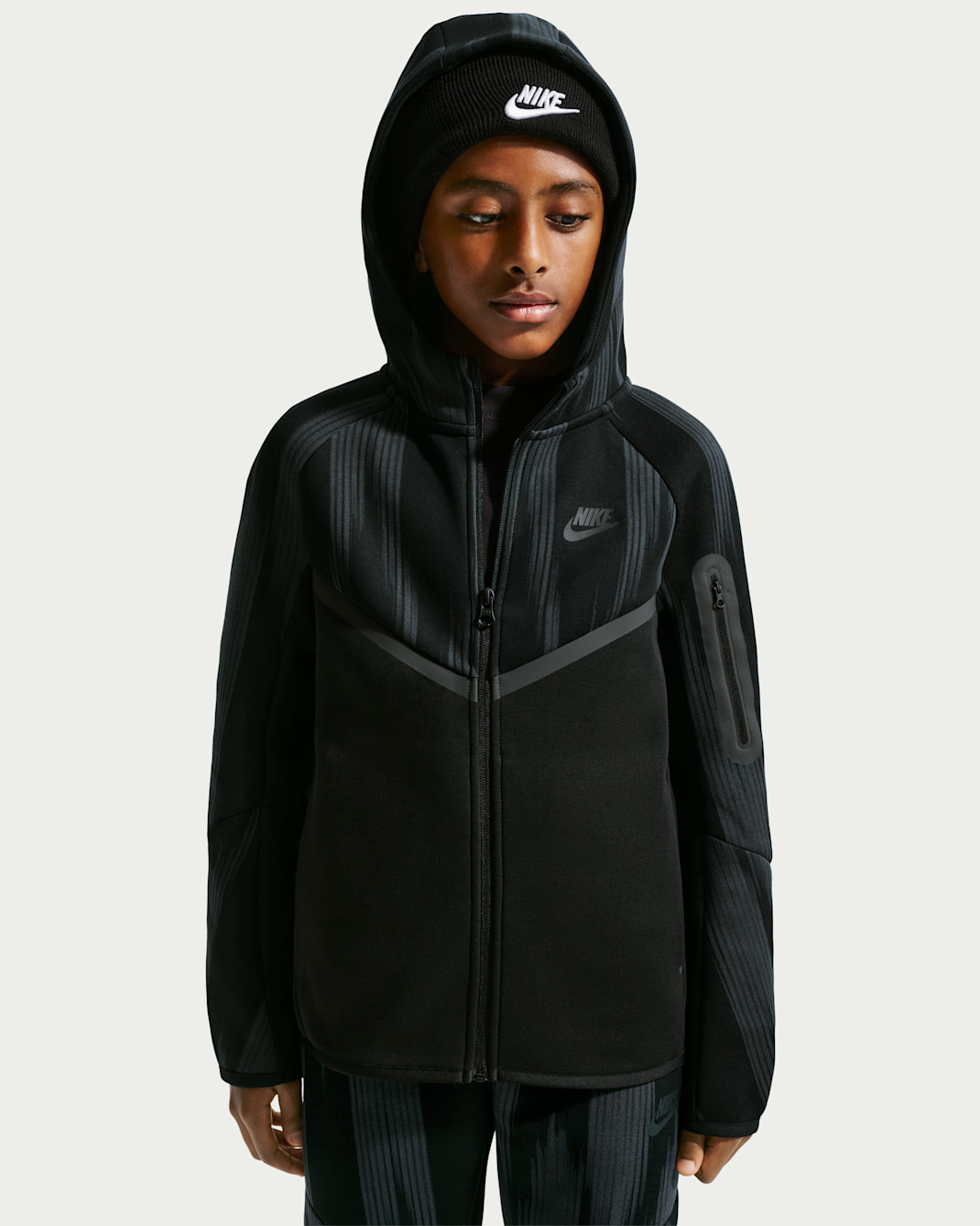 Nike Tech Fleece Older Kids' (Boys') Full-Zip Hoodie - Black/Black/Black