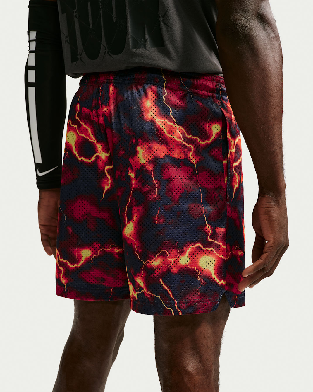 Nike Standard Issue Men's Dri-FIT 5" Mesh Basketball Shorts
