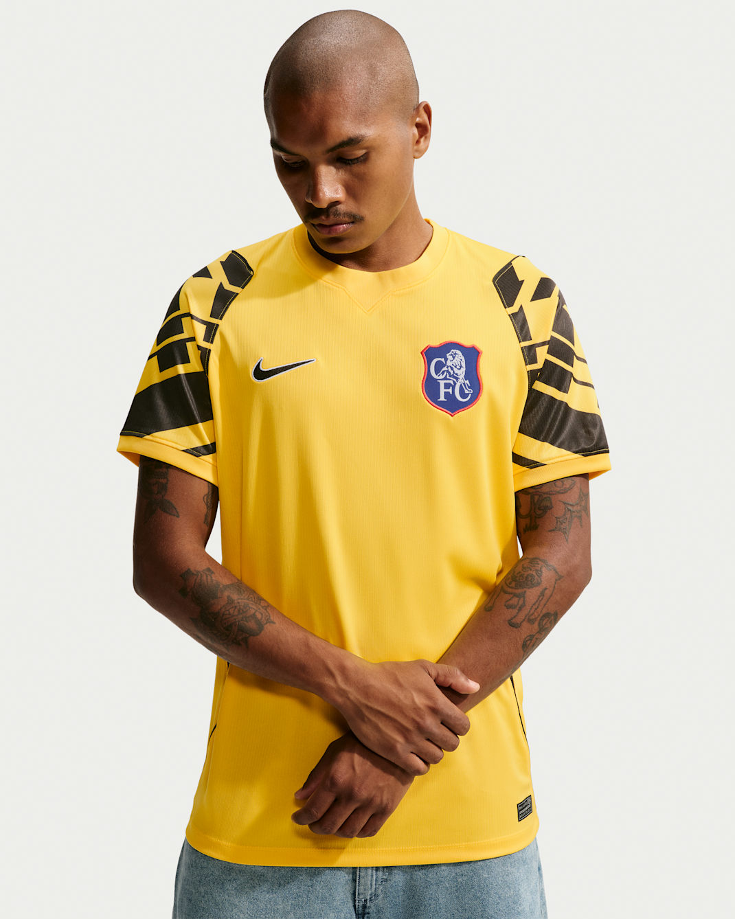 Chelsea FC 2026/27 Stadium Third Goalkeeper Men's Nike Dri-FIT Football Replica Short-Sleeve Shirt - Varsity Maize/Black/Black