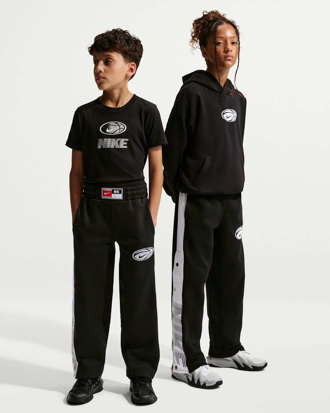Nike Older Kids' Basketball Trousers - Black/White/White