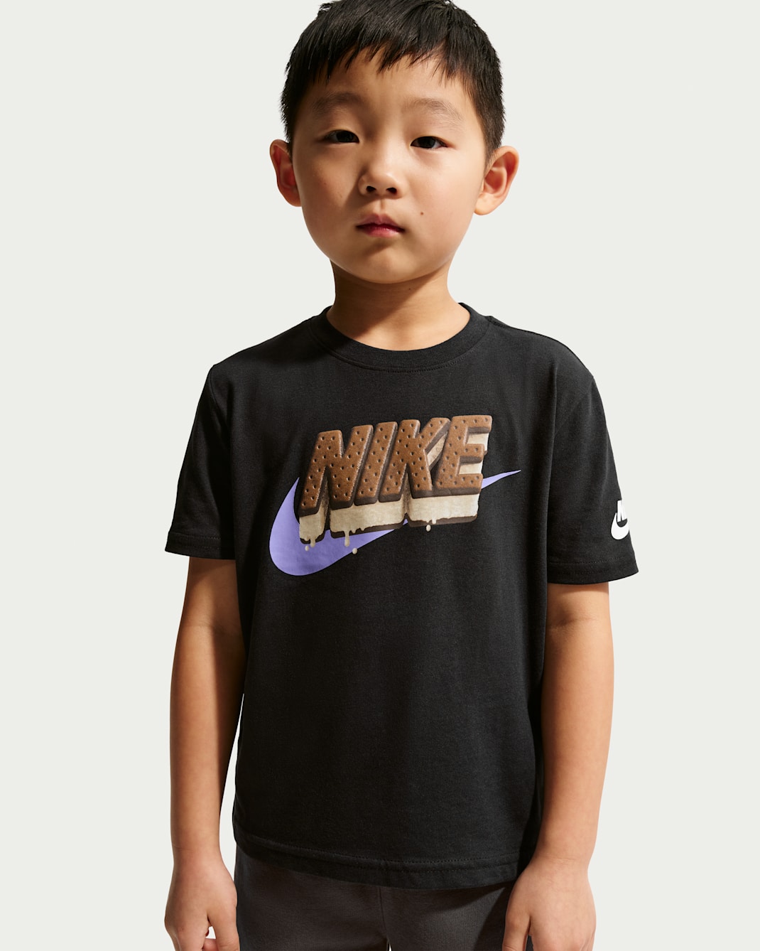 Playera Ice Cream Sandwich para niños talla pequeña Nike - Negro