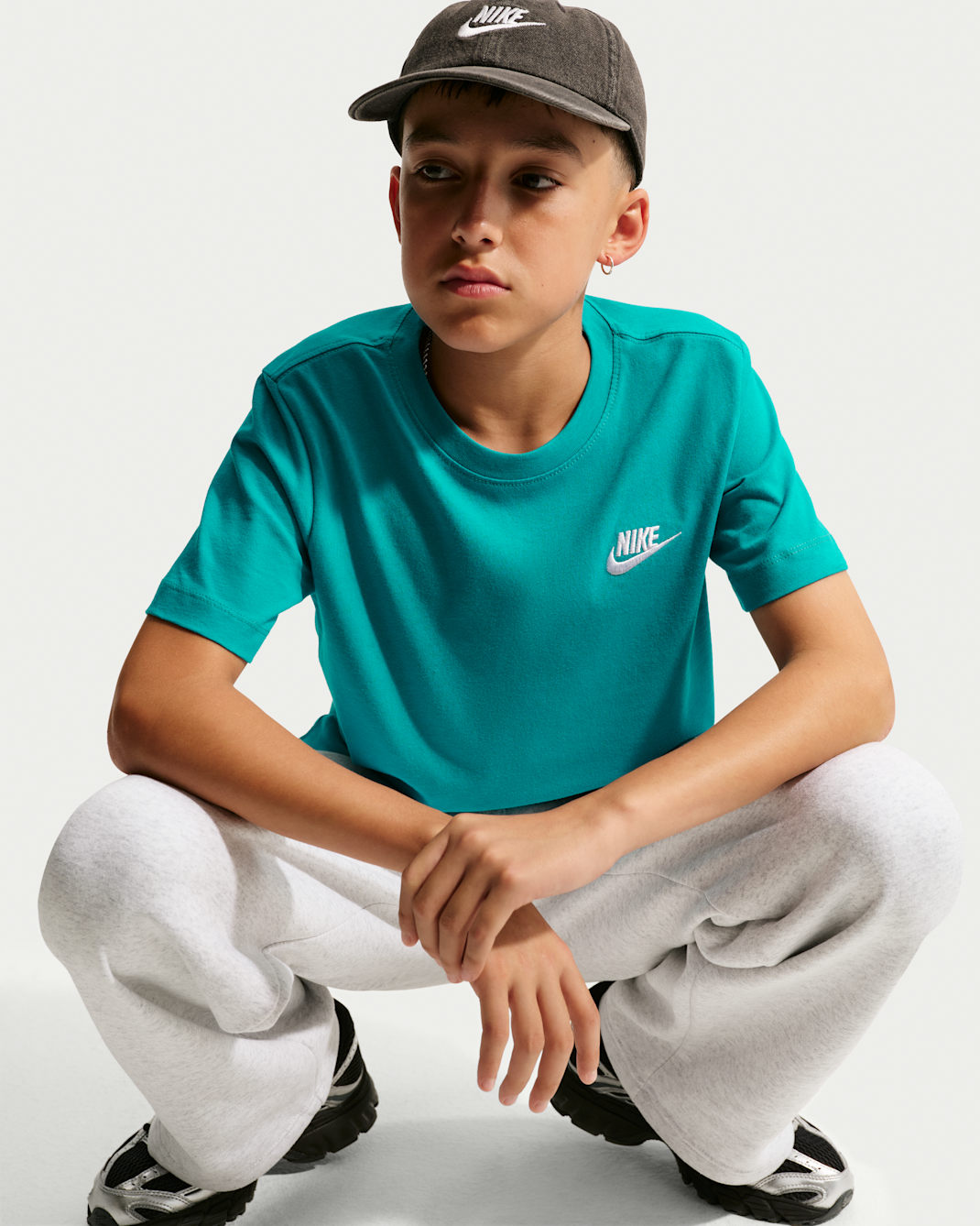 Playera para niños talla grande Nike Sportswear - Energía
