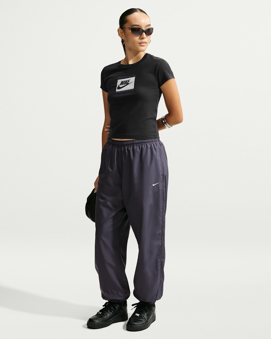 Nike Sportswear Women's Loose Mid-Rise UV Joggers - Gridiron/Sail
