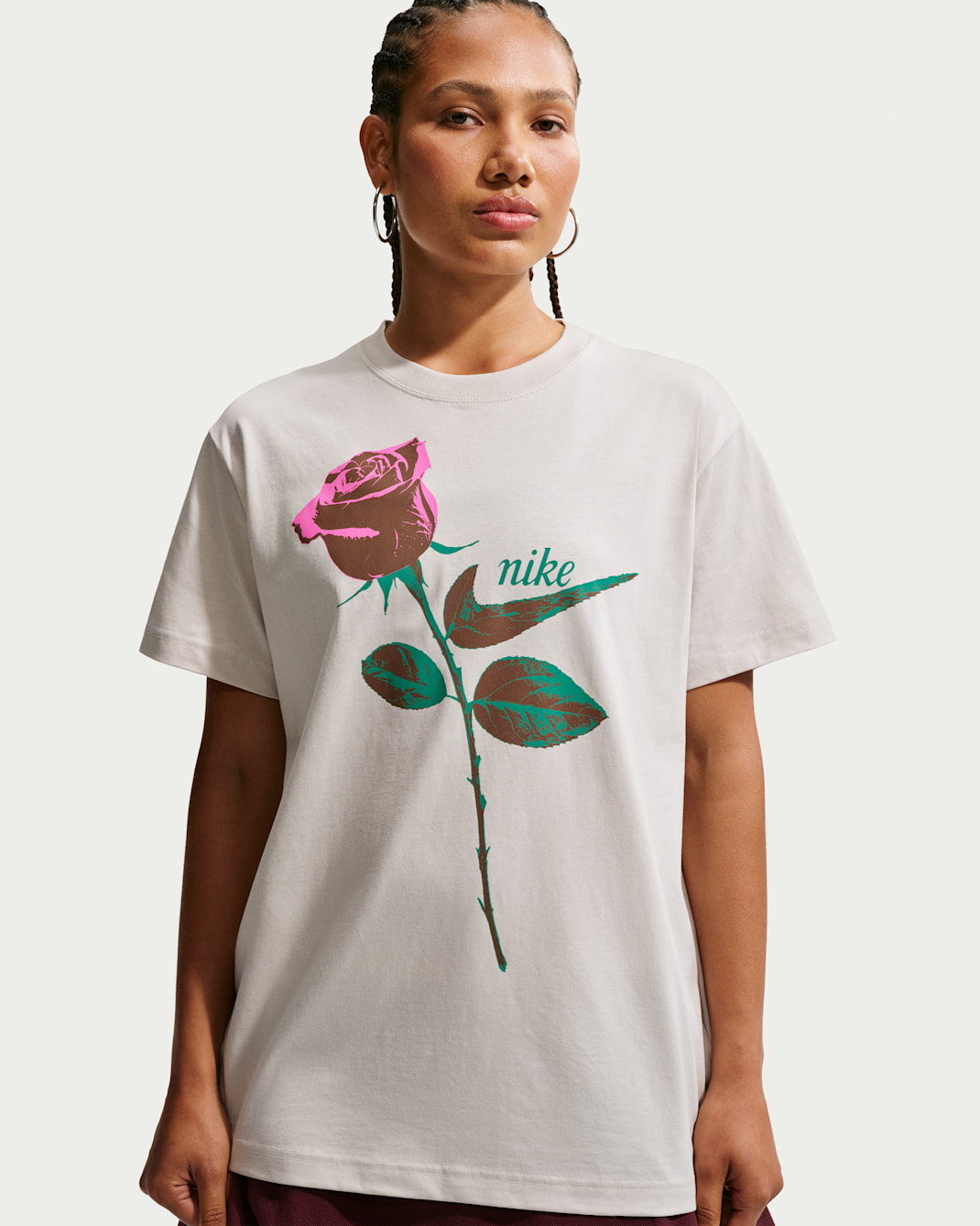 Playera de manga corta oversized para mujer Nike Sportswear - Hueso claro