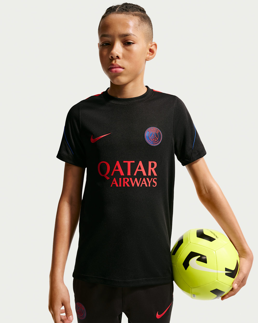 Paris Saint-Germain Strike Big Kids' Nike Soccer Dri-FIT Short-Sleeve Top