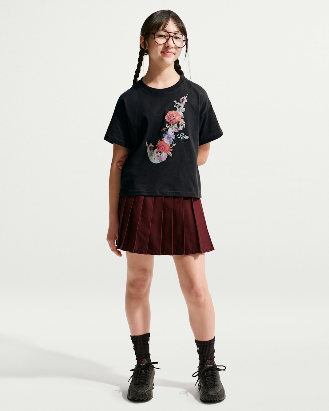 Nike Sportswear Big Kids' (Girls') T-Shirt