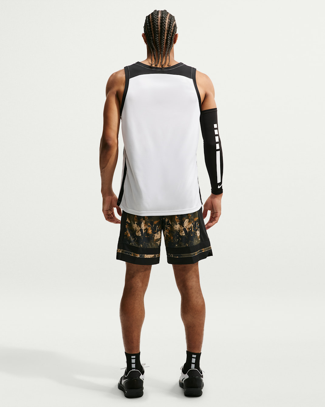 Nike Classic Men's Dri-FIT 8" Basketball Shorts
