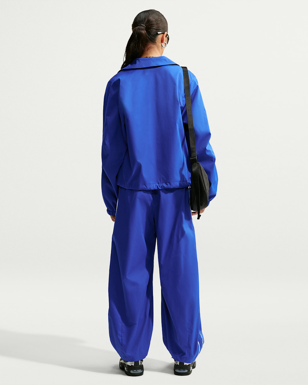Nike Sportswear Women's Loose Mid-Rise Barrel Pants