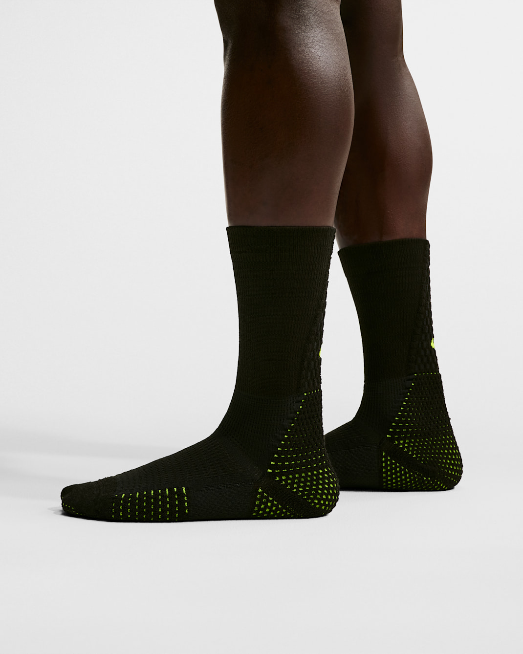 Nike Unicorn Dri-FIT ADV Cushioned Crew Socks (1 Pair) - Black/Volt/Volt