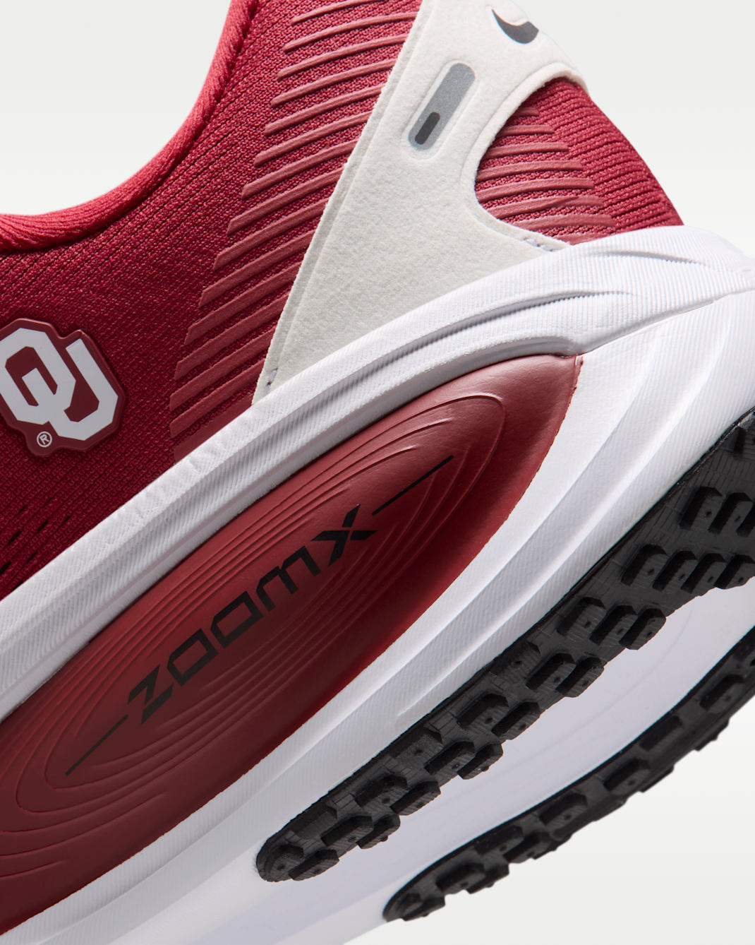 Nike College Vomero 18 (Oklahoma) Men's Road Running Shoes