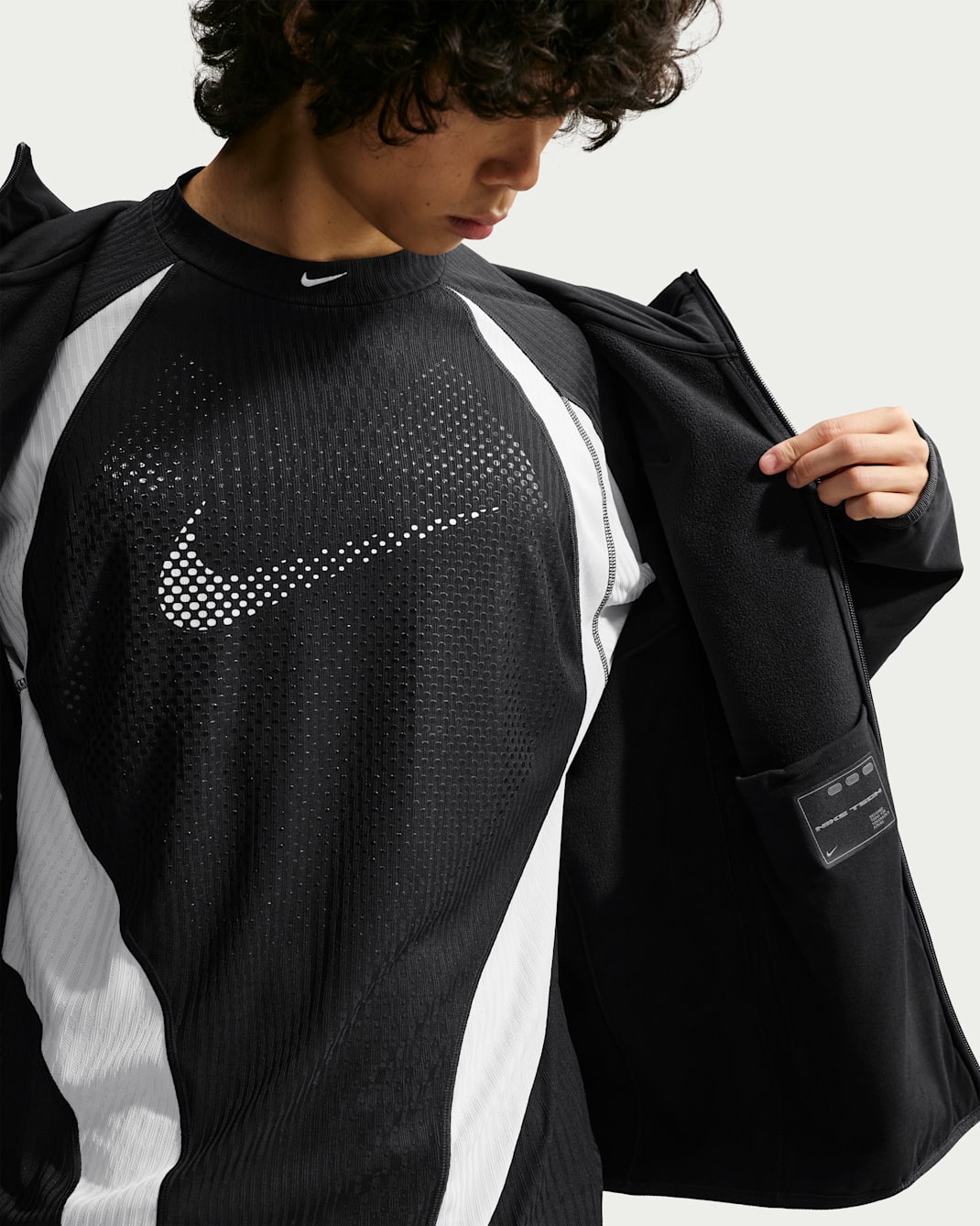 Nike Tech Men's Loose Therma-FIT Shori Knit Jacket