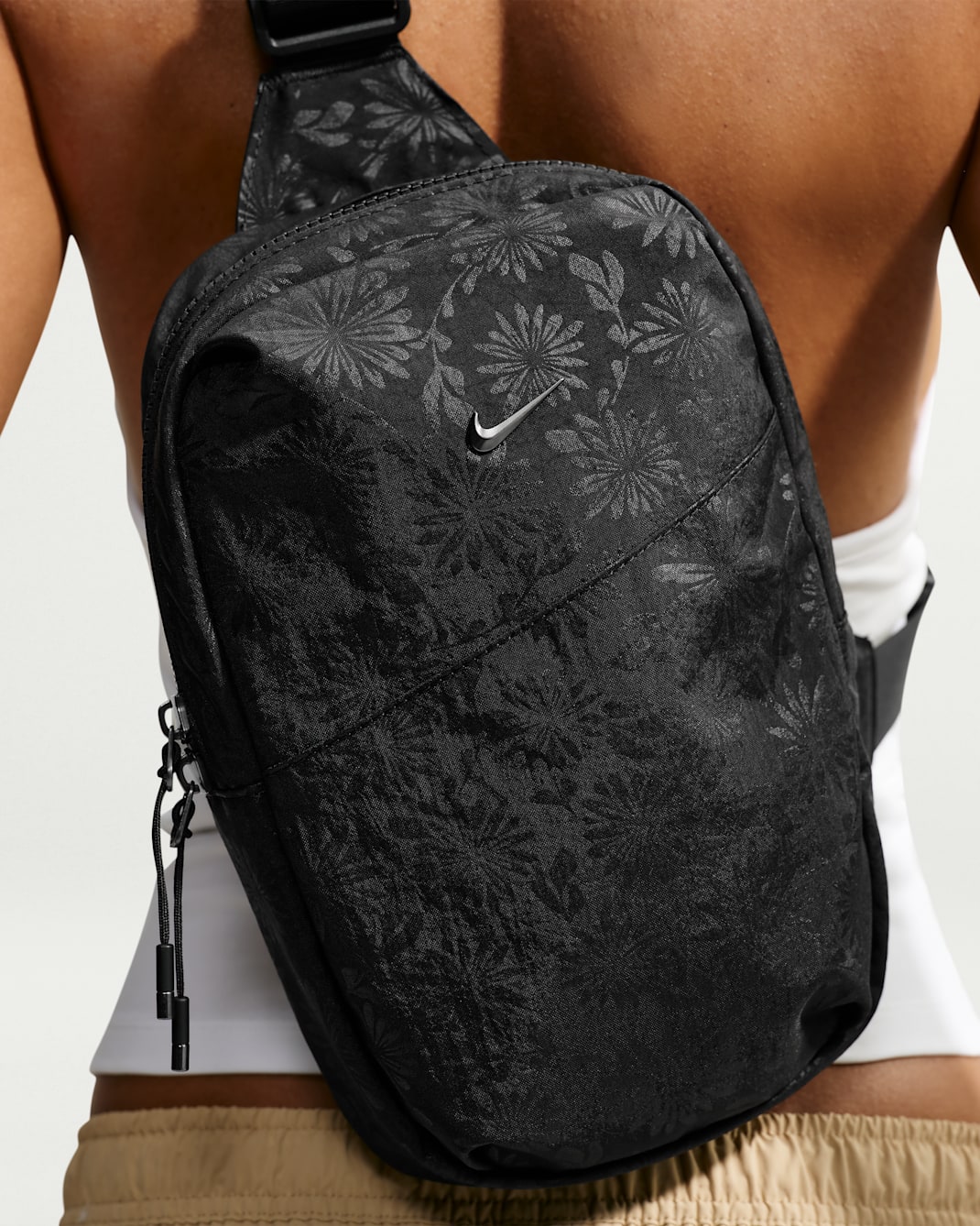 Nike Aura Floral 斜背包 (5 公升) - 黑色/黑色/Gunmetal