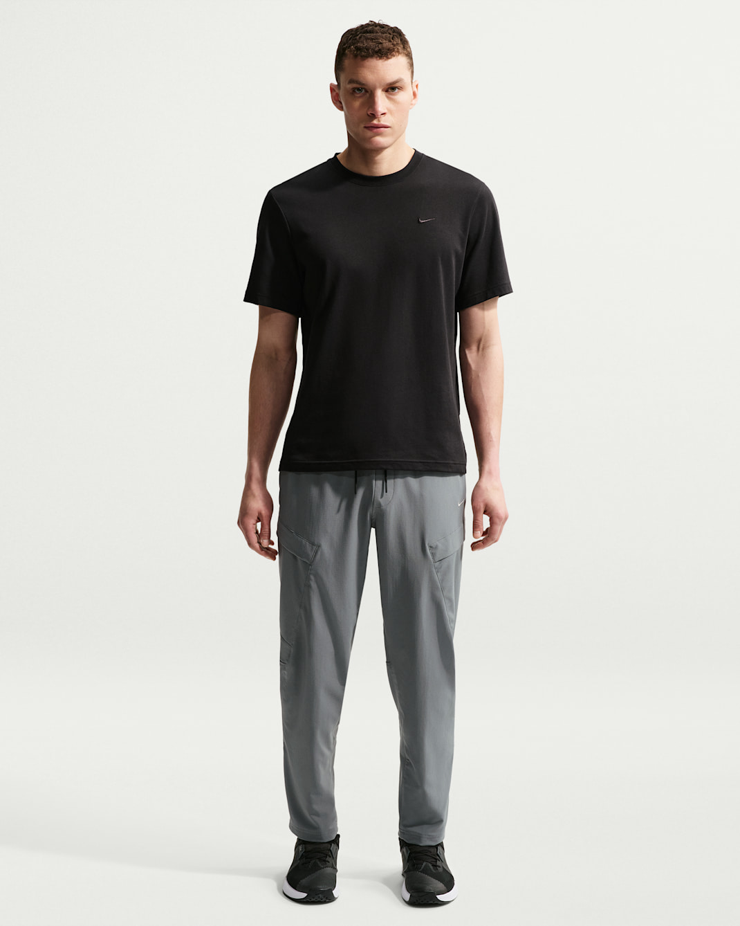 Nike Unlimited Men's Dri-FIT Versatile Cargo Pants - Smoke Grey/Black/Smoke Grey