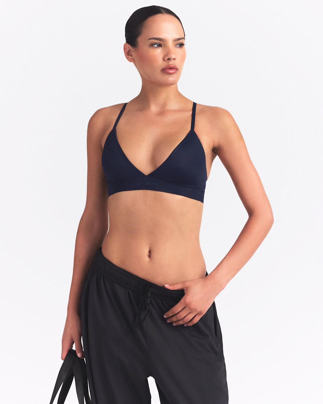 NikeSKIMS Shine Women's Triangle Bra - NSKM NAVY