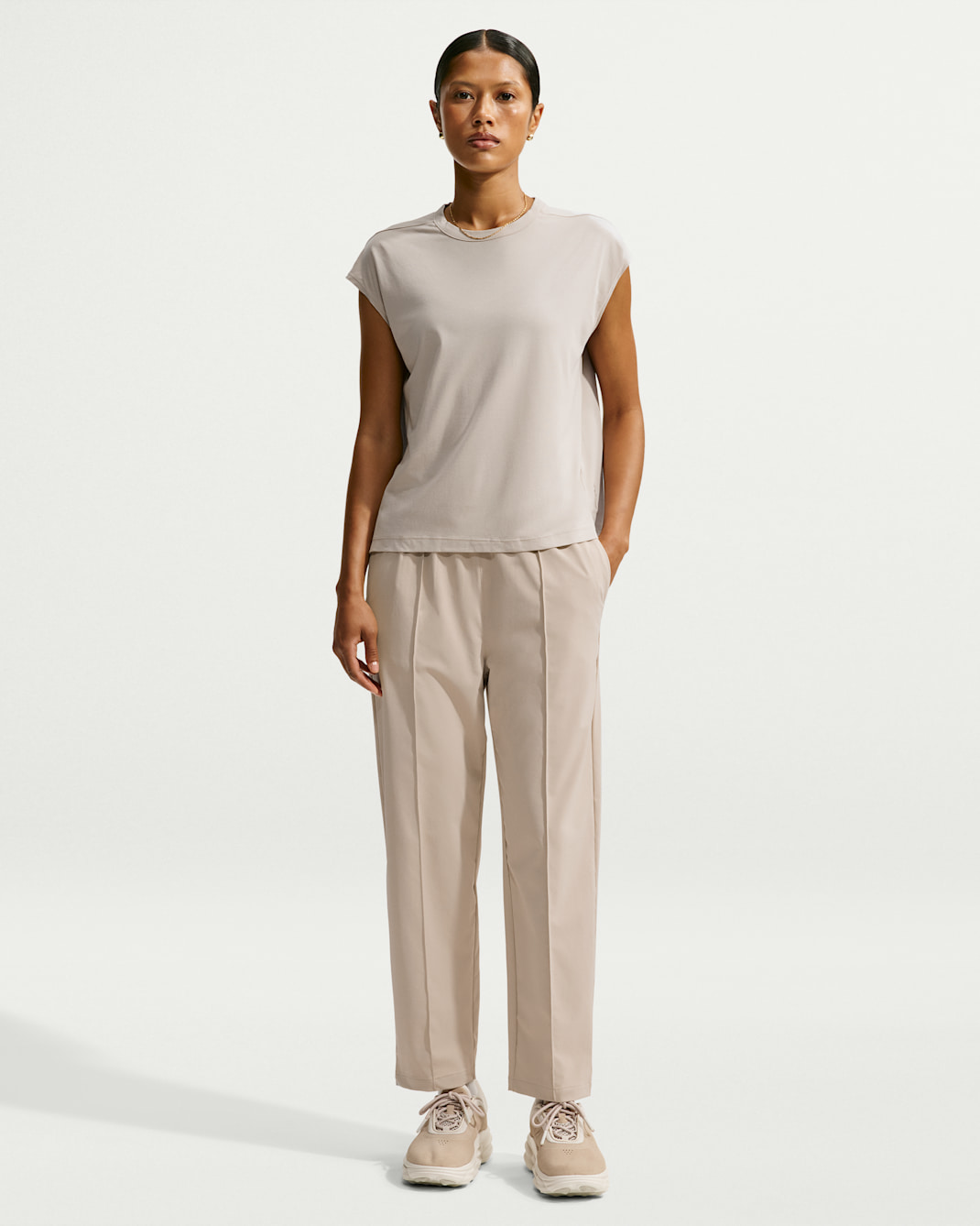 Nike 24.7 PerfectStretch Women's Dri-FIT UV Protection High-Rise Tapered Pants - Cream II/College Grey