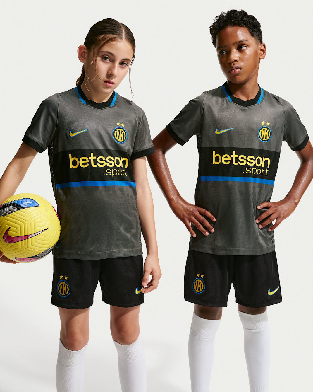 Tercera equipació Stadium Inter de Milà 2026/27 Samarreta de futbol Replica Nike Dri-FIT - Home - Iron Grey/Negre/Tour Yellow
