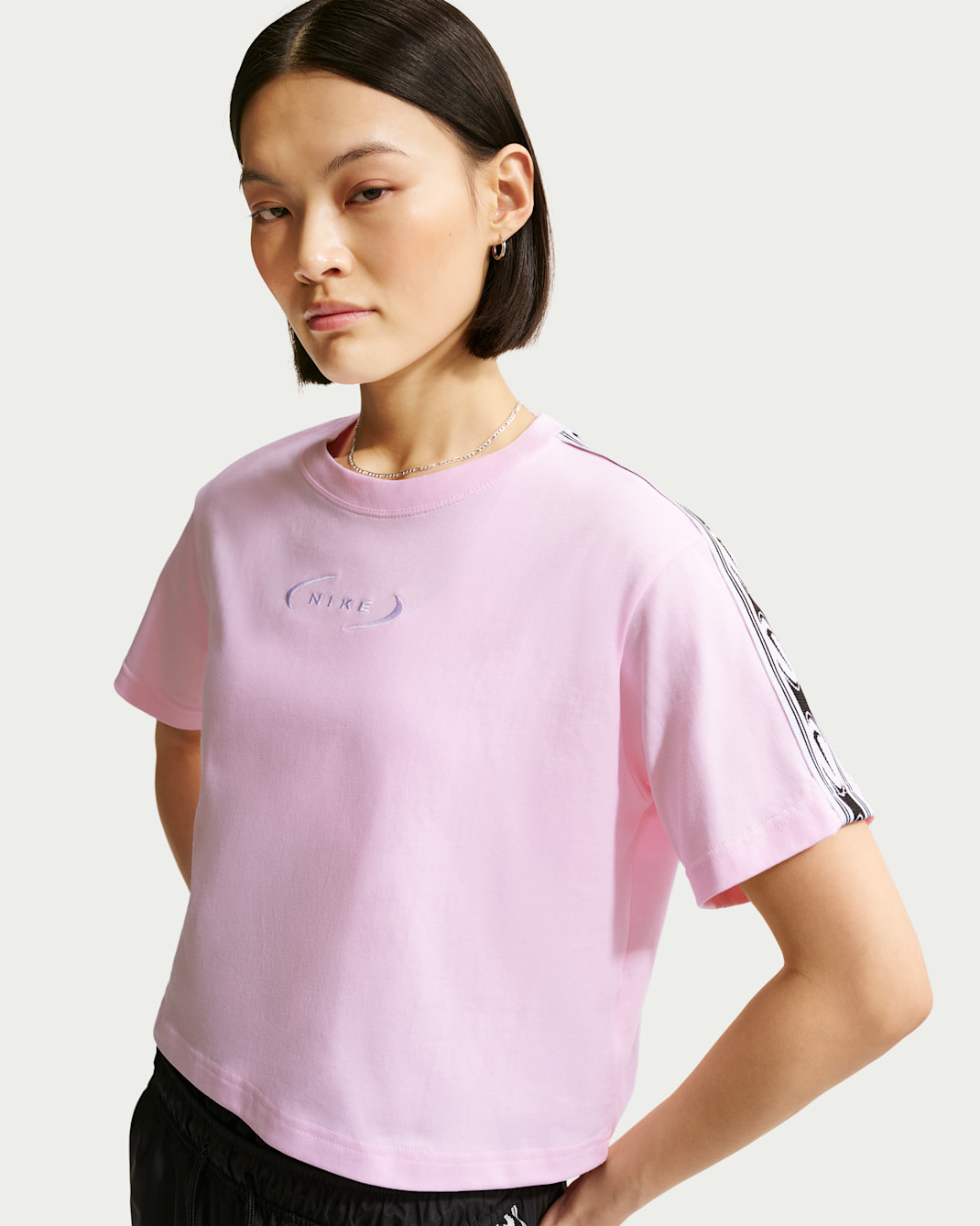 Nike Sportswear Classic Women's Loose Cropped T-Shirt - Pink Foam
