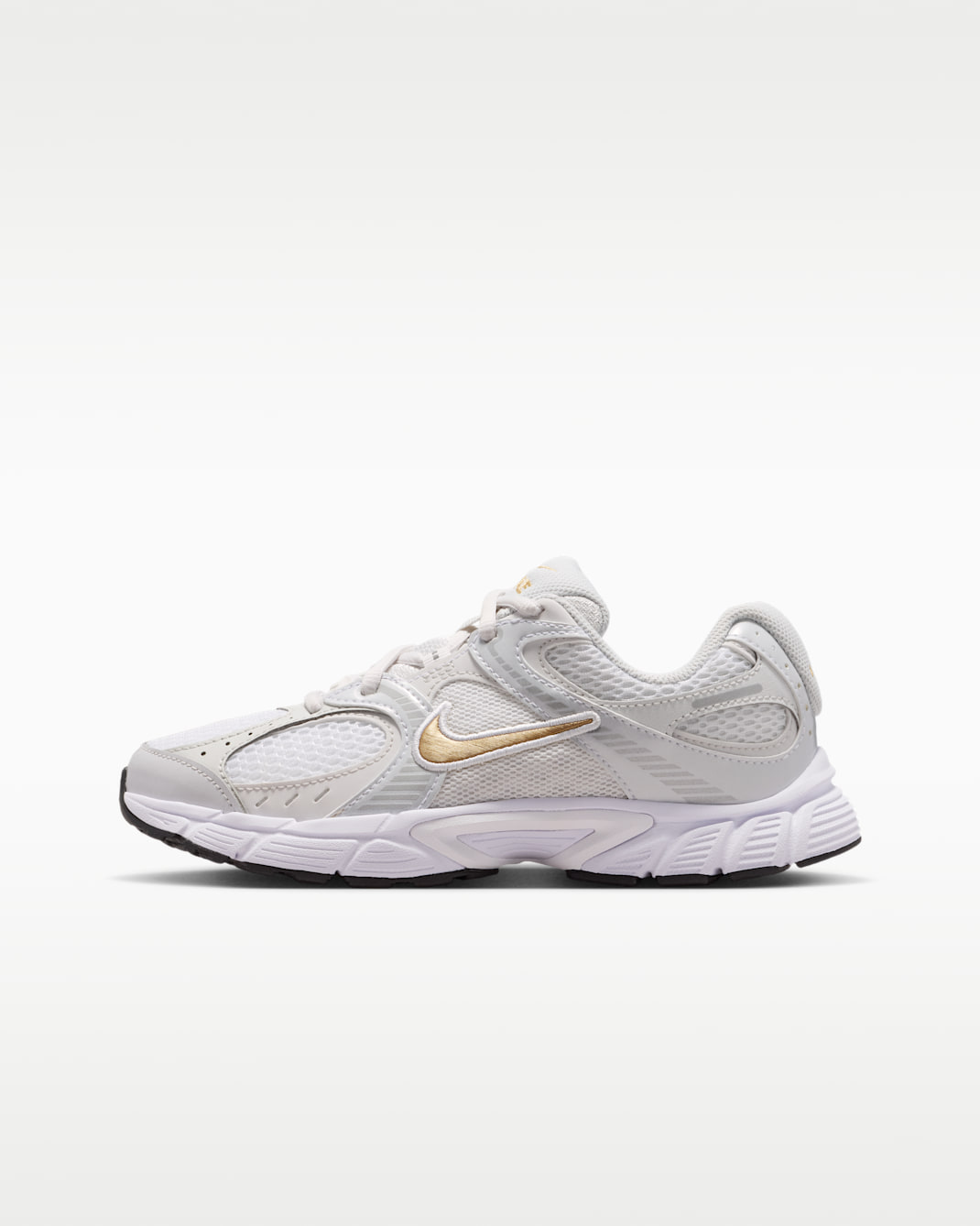 Tenis para niños grandes Nike V5 RNR - Blanco/Plata metalizado/Polvo fotón/Oro metalizado