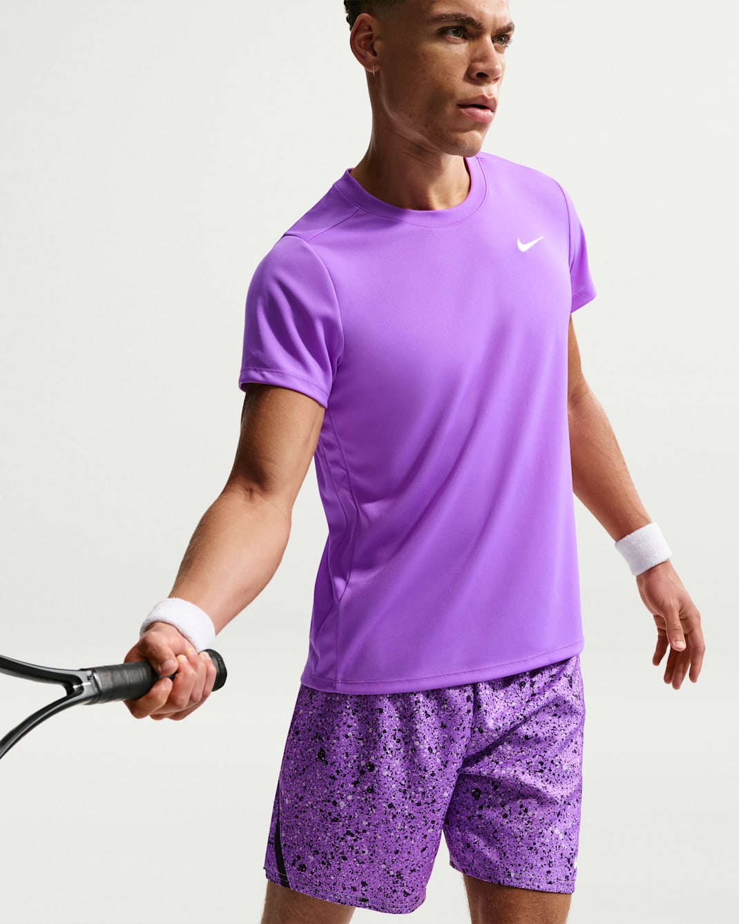 NikeCourt Victory Men's Dri-FIT Tennis Top - Bright Violet/White