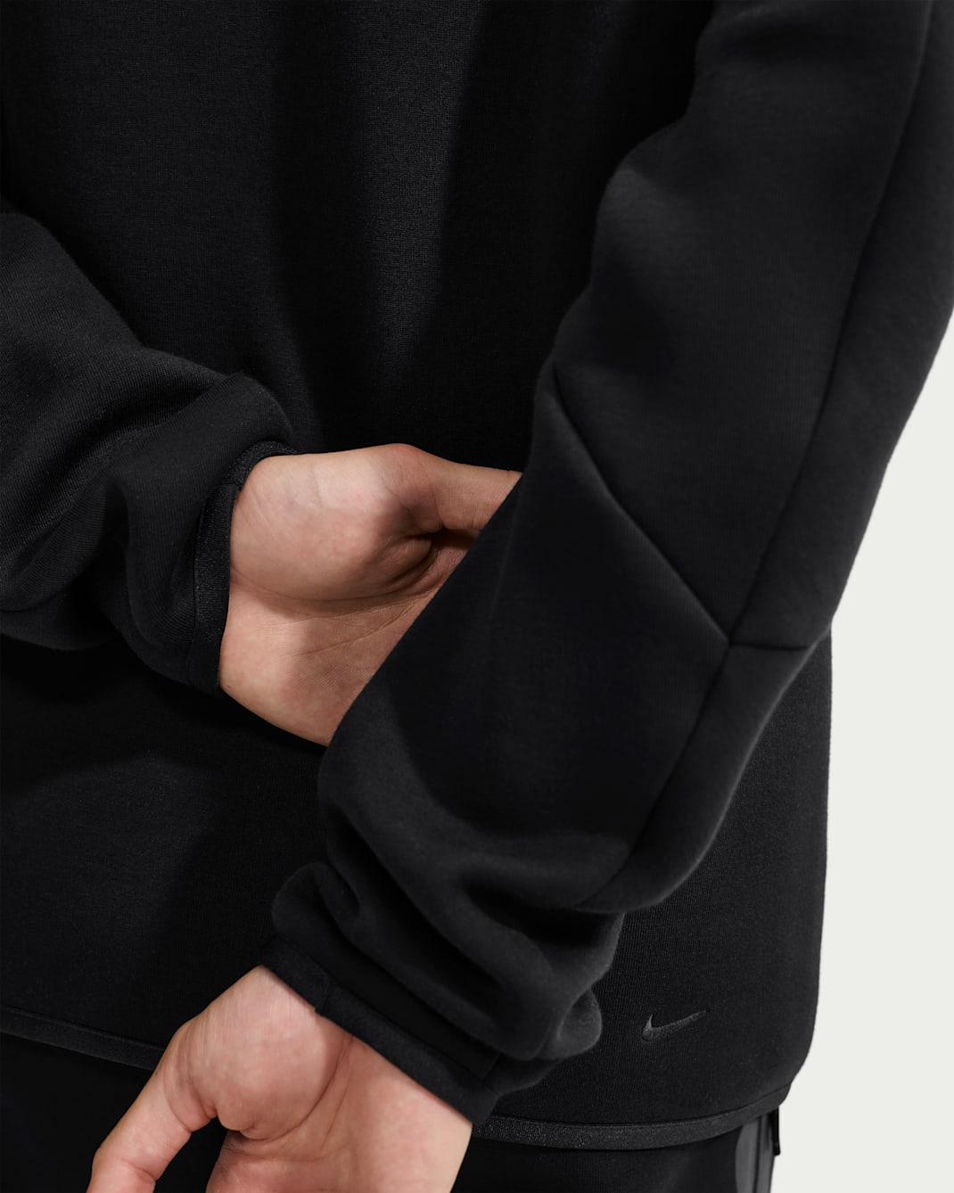 Nike Tech  Men's Fleece Full-Zip Windrunner Jacket with Reflective Accents