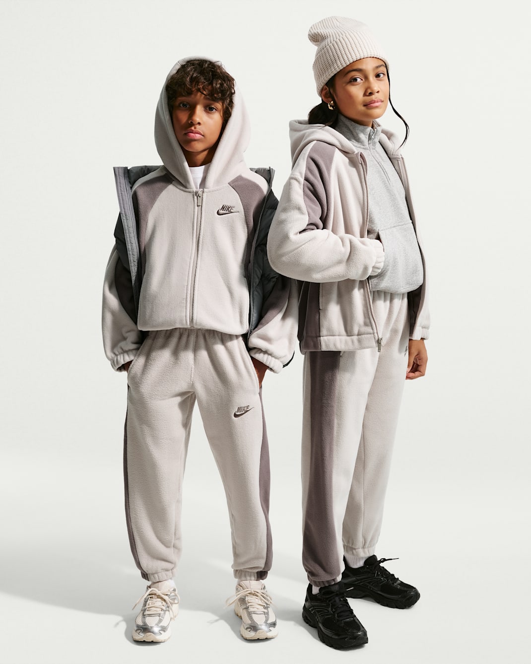 Nike Club Fleece Big Kids' Winterized Joggers - Moon Particle/Cave Stone/Cave Stone