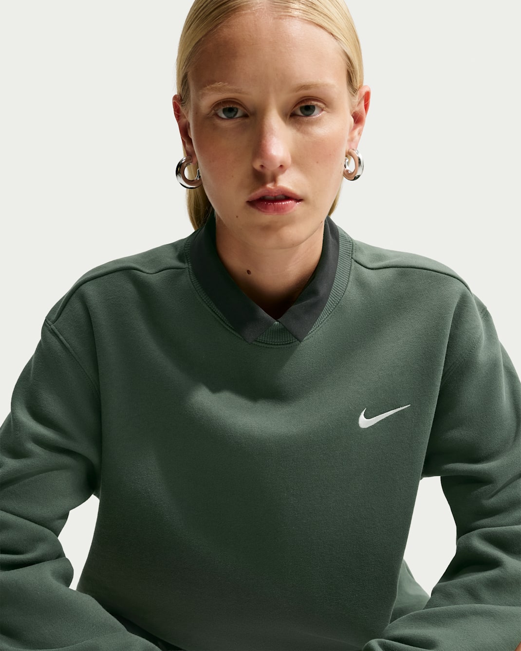 Sudadera de cuello redondo para mujer Nike Studio Fleece Medium Weight - Verde camuflaje/Vela