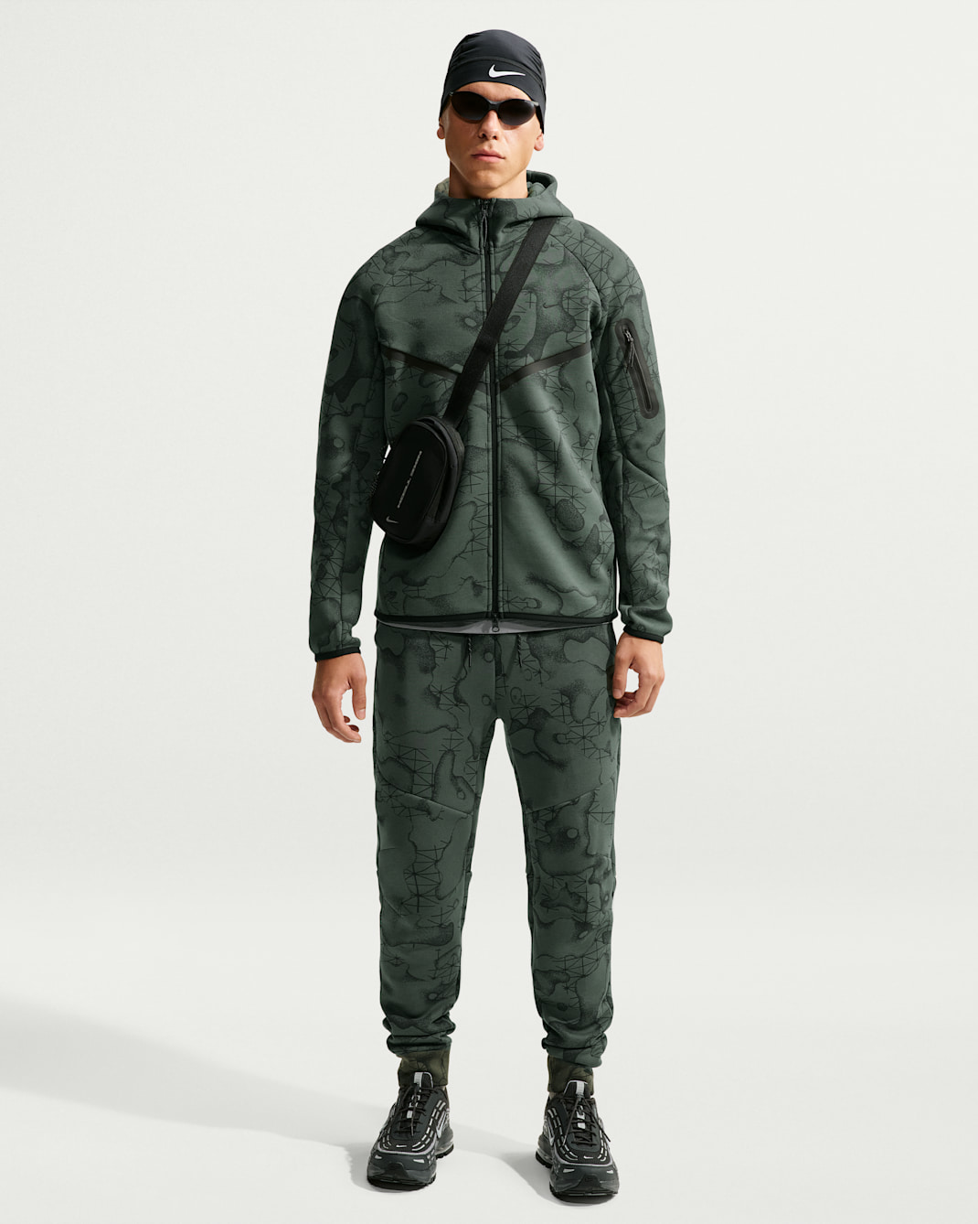 Nike Tech Men's Slim Fleece All-Over-Print Joggers - Camo Green/Black Spruce/Black