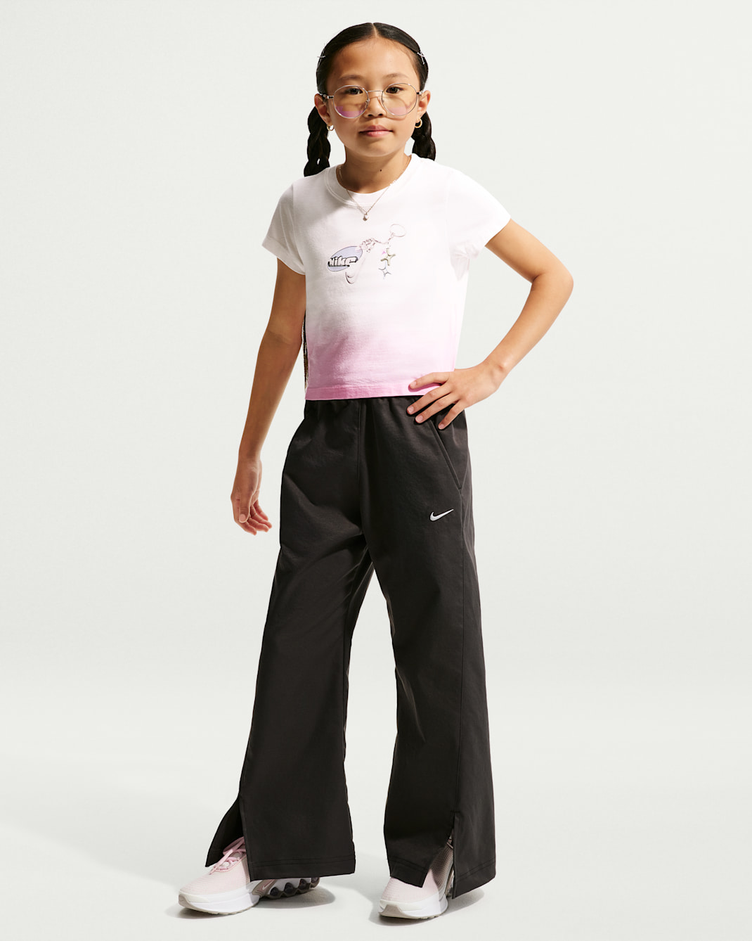 Nike Sportswear Big Kids' (Girls') T-Shirt