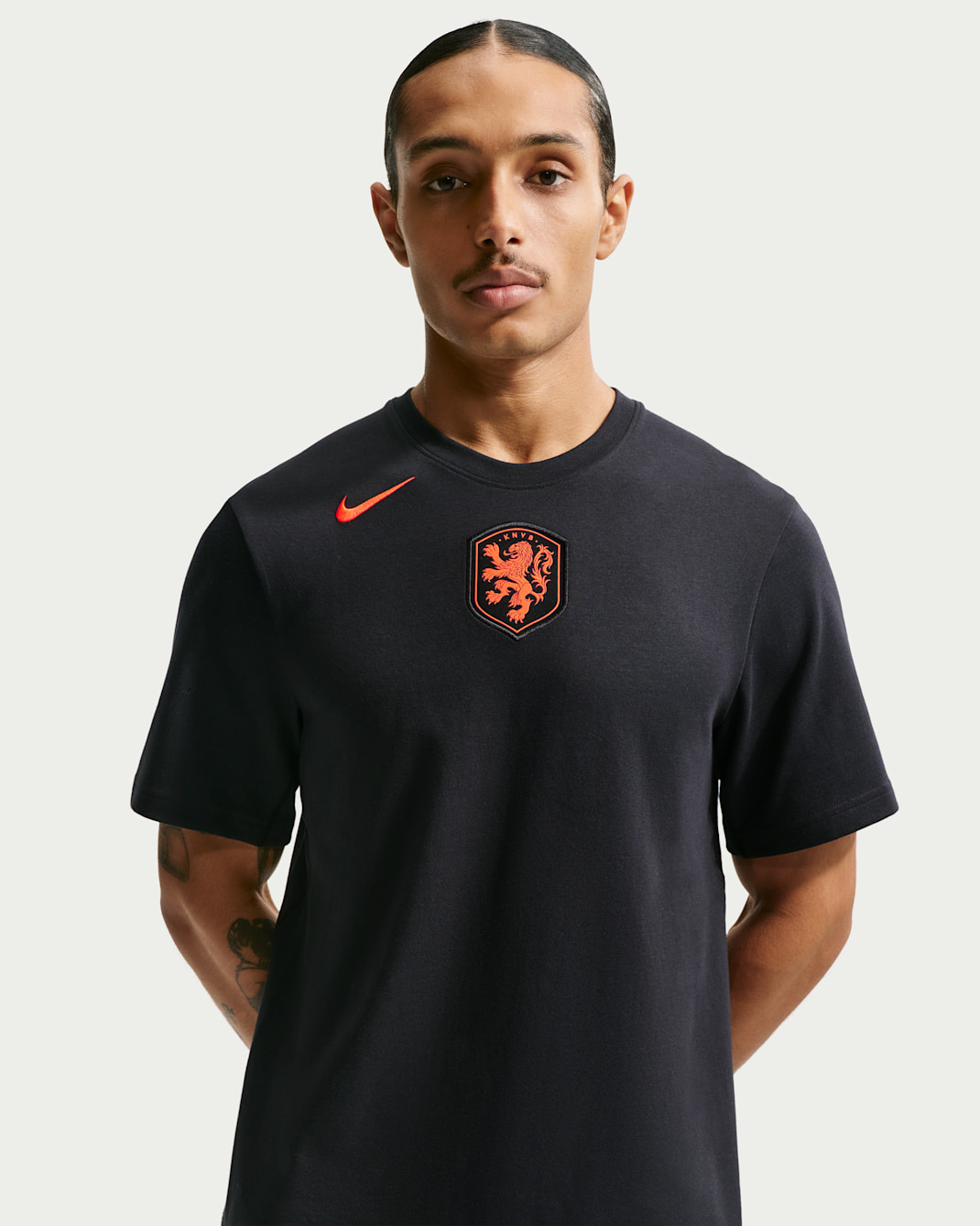 Netherlands Primary Men's Nike Dri-FIT Football T-Shirt - Black/Hyper Crimson