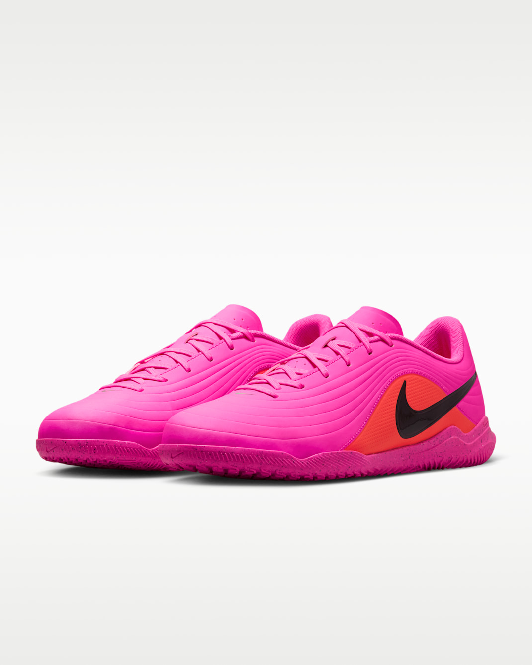 Nike Tiempo Maestro Club Indoor/Court Low-Top Soccer Shoes