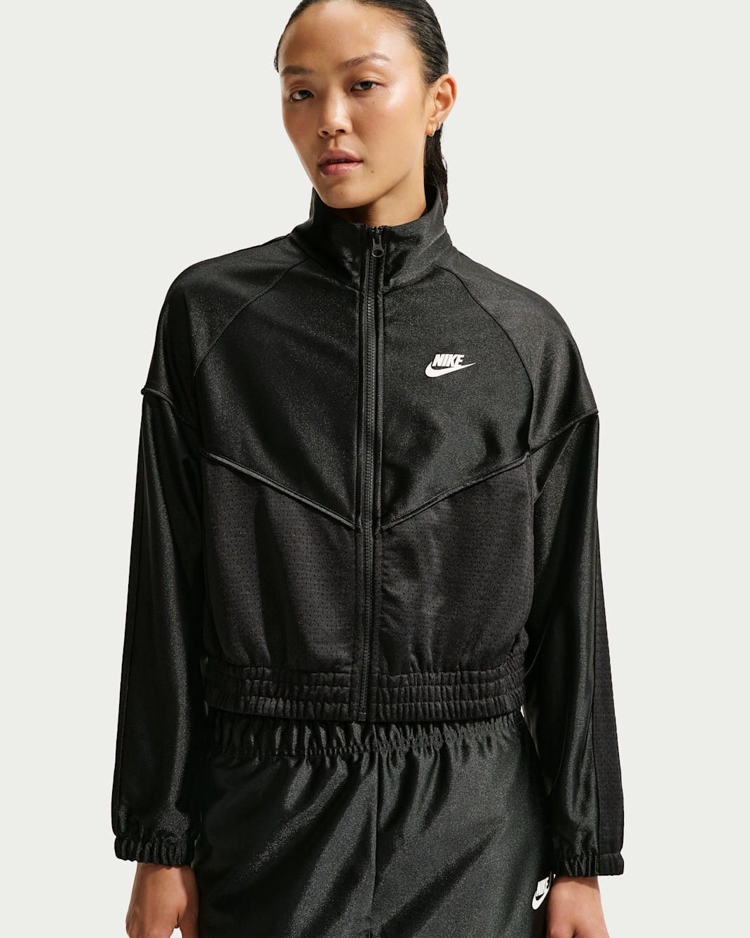 나이키 스포츠웨어 여성 오버사이즈 윈드러너 재킷 - 블랙/세일