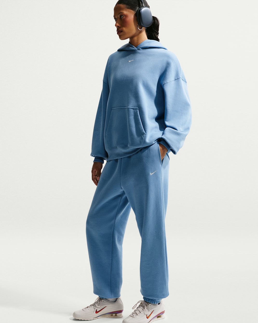 Nike Studio Fleece Medium Weight Women's High-Rise Oversized Cuffed Pants