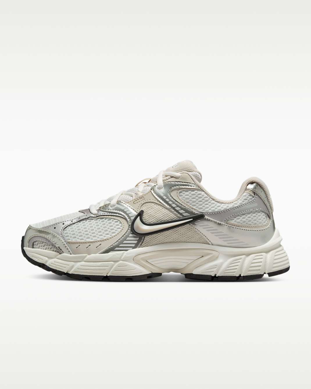 Nike V5 RNR Women's Shoes with Reflective Accents - Summit White/Sail/Black/Light Orewood Brown