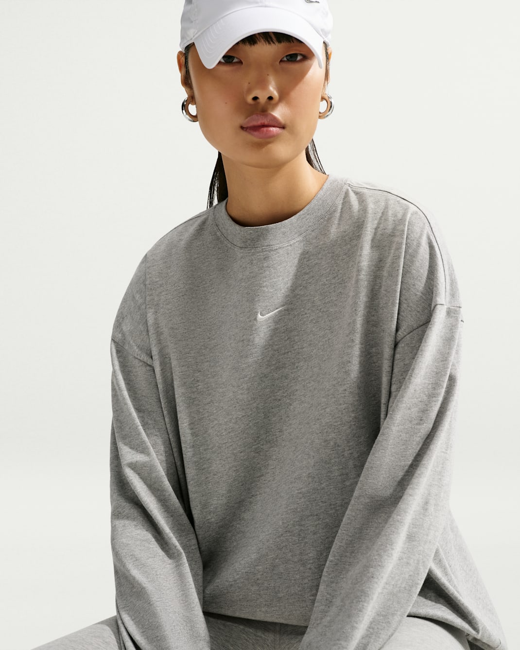 Playera de manga larga oversized para mujer Nike Sportswear Classic - Gris oscuro jaspeado/Vela