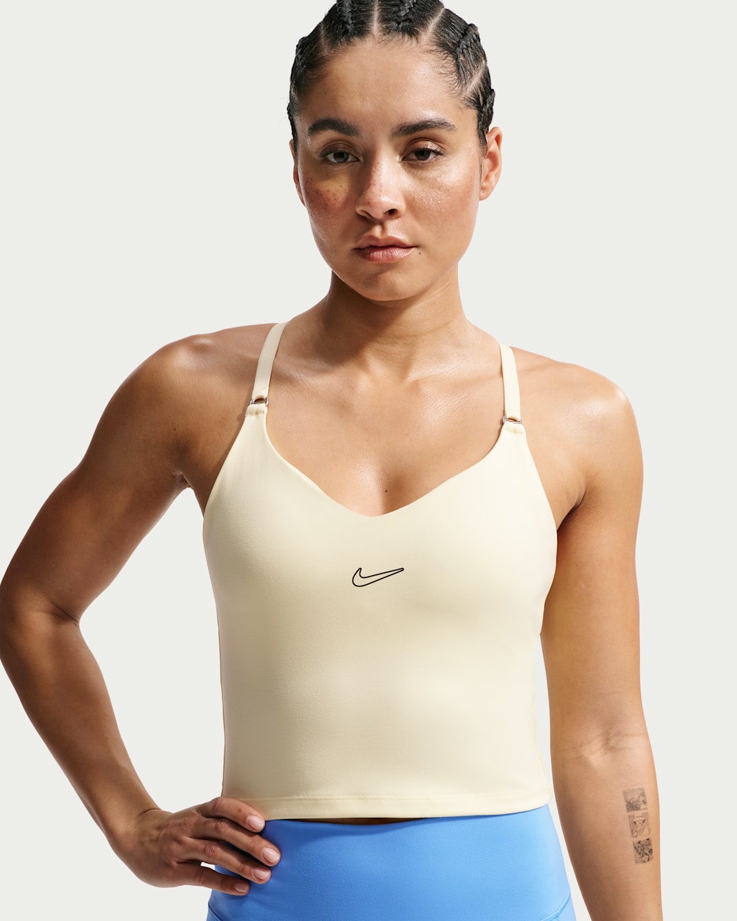 Linne med vadderad sport-BH med lätt stöd Nike för kvinnor - Alabaster