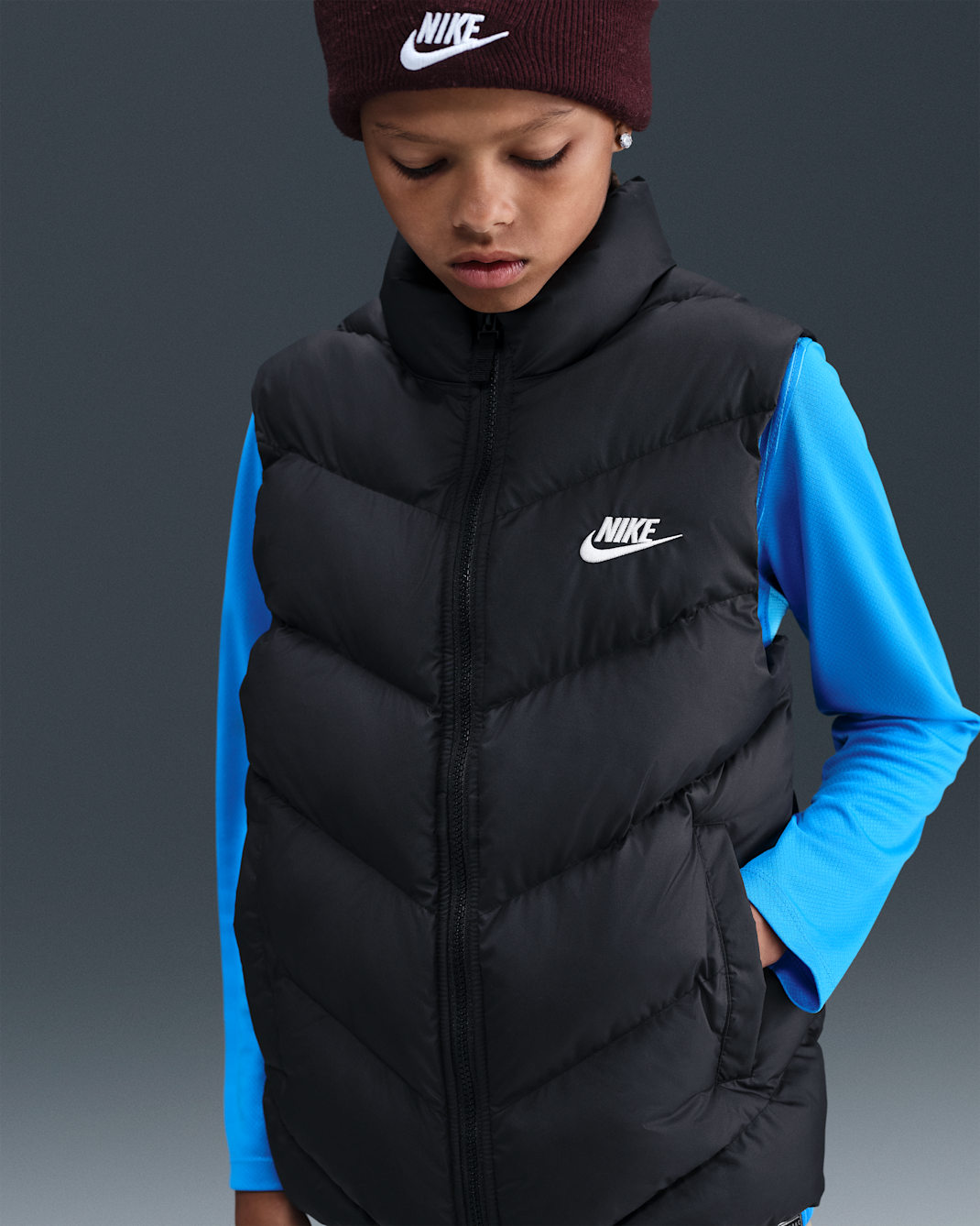 Nike Sportswear All Day Play Big Kids' Therma-FIT Loose-Fit Puffer Vest