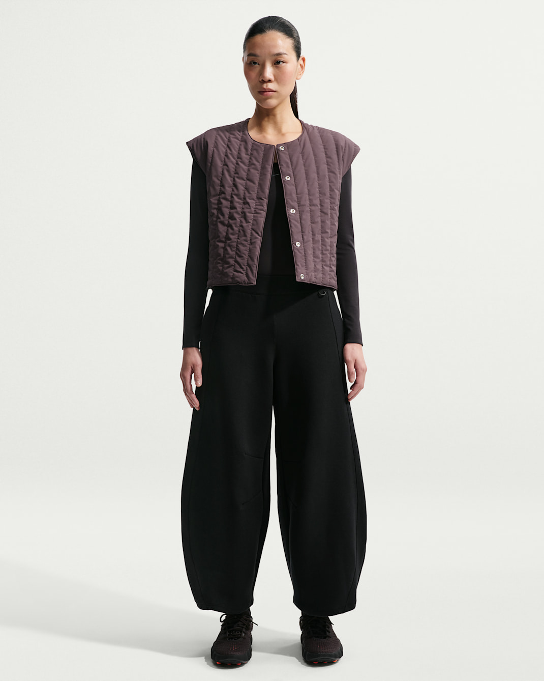 나이키 24.7 임파서블리소프트 여성 하이웨이스트 와이드 레그 팬츠 - 블랙/블랙/다크 스모크 그레이