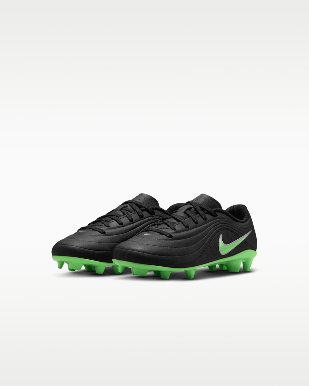 Nike Jr. Tiempo Maestro Club Little Kids' Multi-Ground Low-Top Soccer Cleats