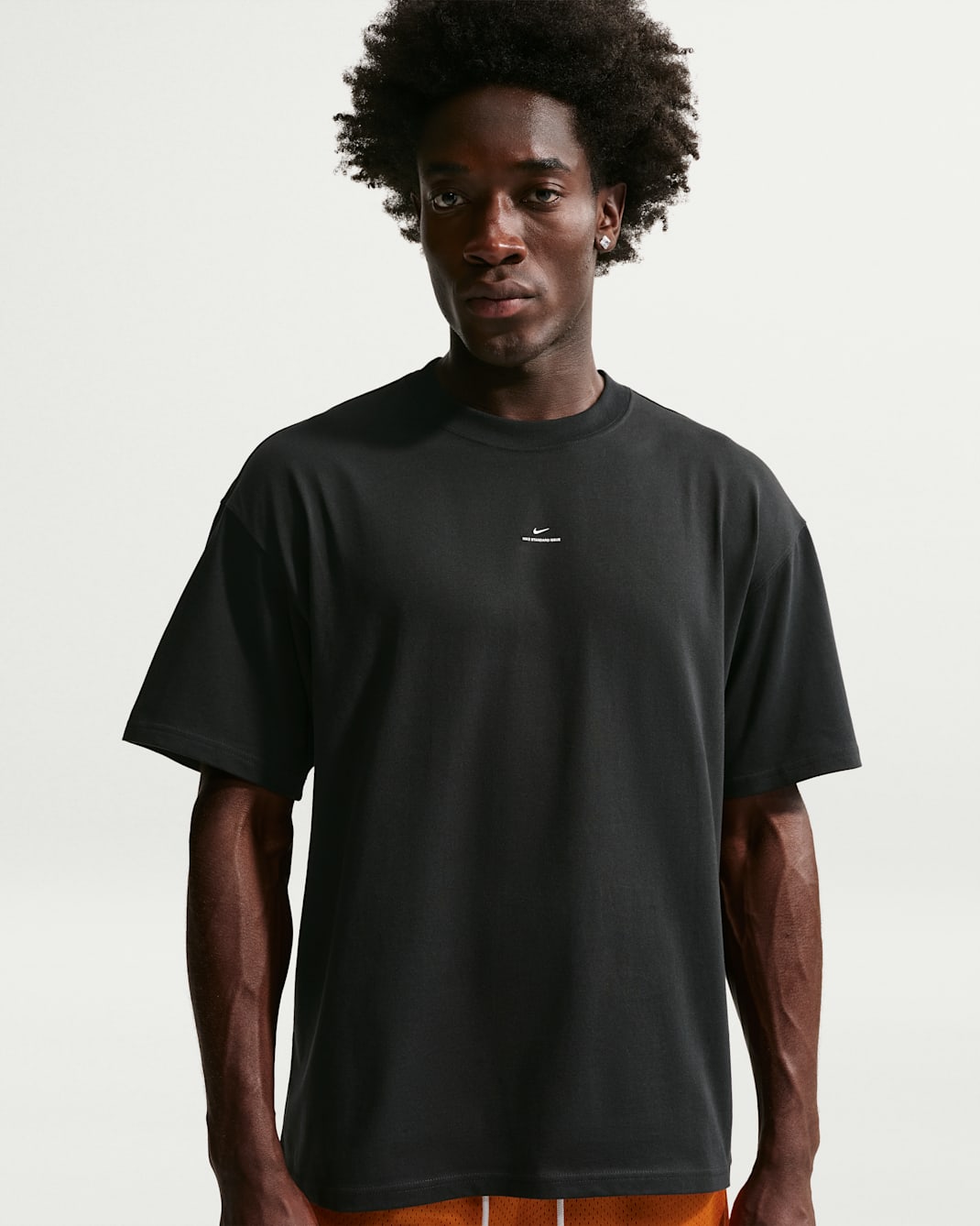 Nike Standard Issue Men's Dri-FIT Basketball T-Shirt - Black/Pale Ivory