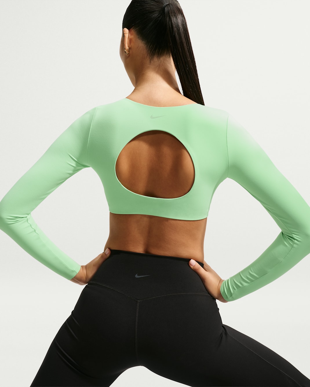 Nike Zenvy Women's Light-Support Padded Long-Sleeve Sports Bra