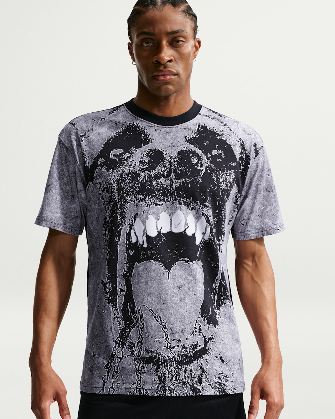 Nike Men's Basketball T-Shirt - Black