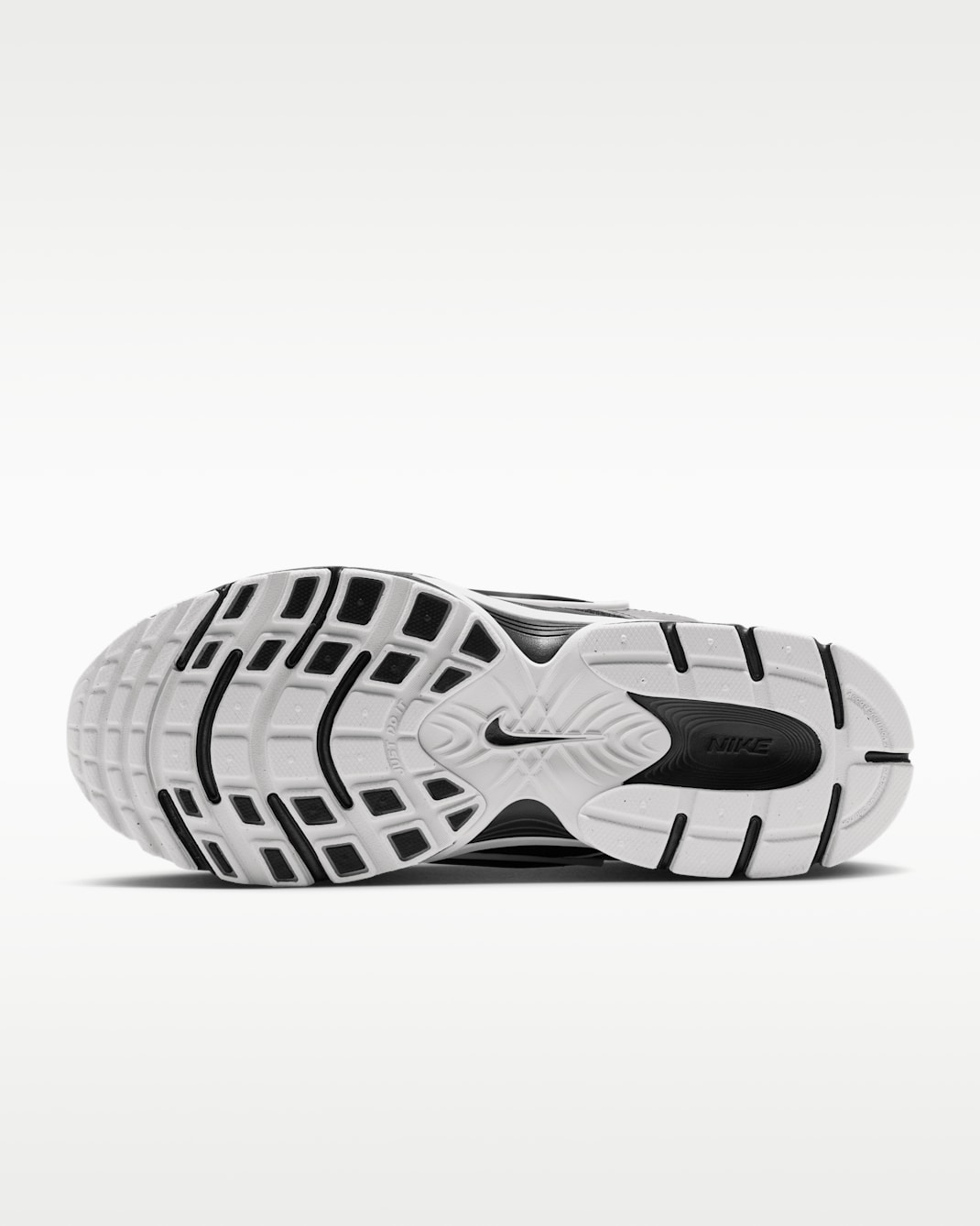 Nike V5 RNR Women's Shoes with Reflective Accents