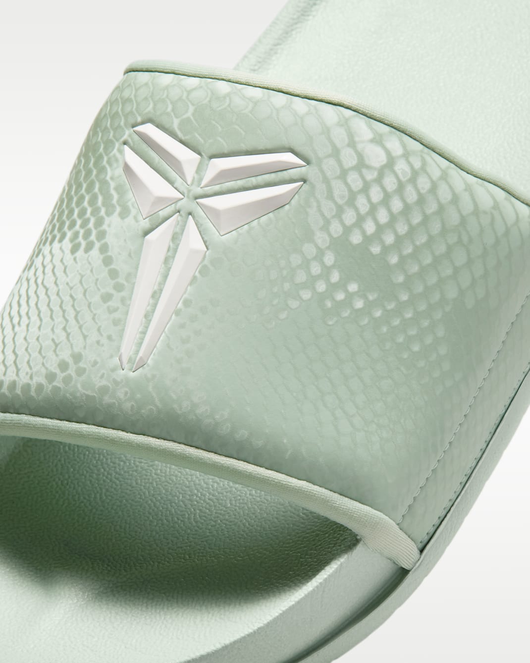 Kobe Offcourt Men's Slides - Steam/Summit White