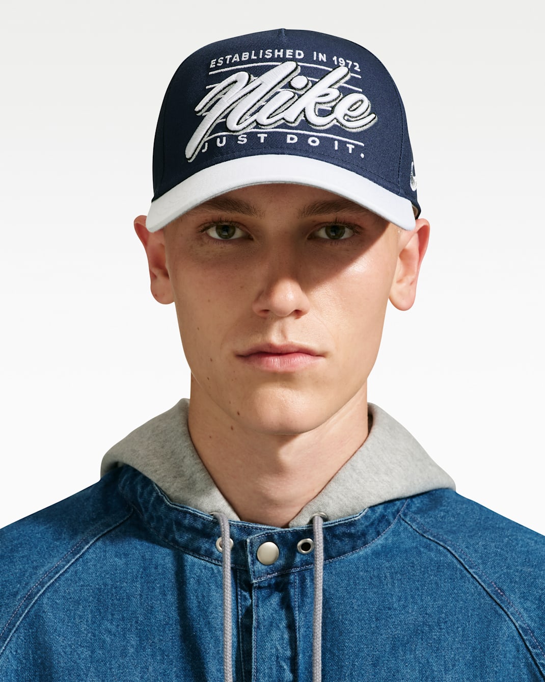 Nike Rise A-Frame struktureret kasket - Midnight Navy/hvid/Light Smoke Grey/Metallic Silver