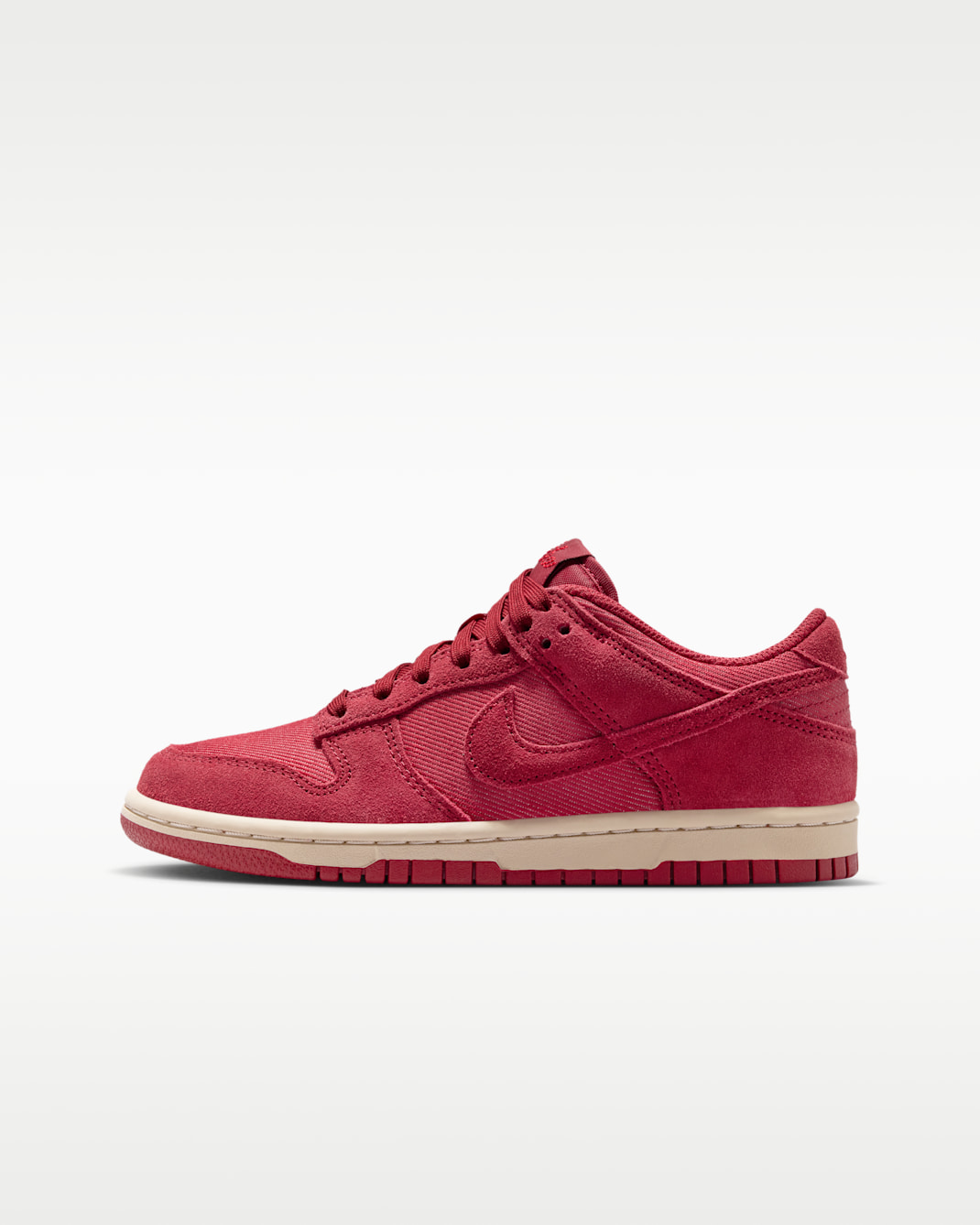 Nike Dunk Low SE Older Kids' Shoes - Team Crimson/Team Crimson/Sand Drift/Team Crimson
